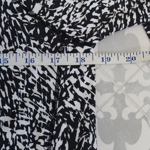 Athleta Ultimate Train Top - Picture 10 of 12